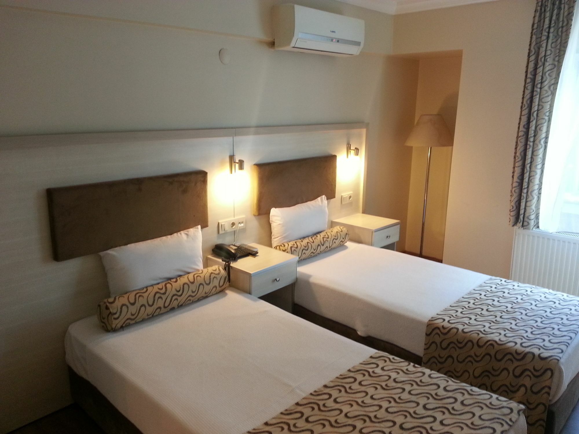 Grand Zeybek Hotel İzmir Eksteriør bilde